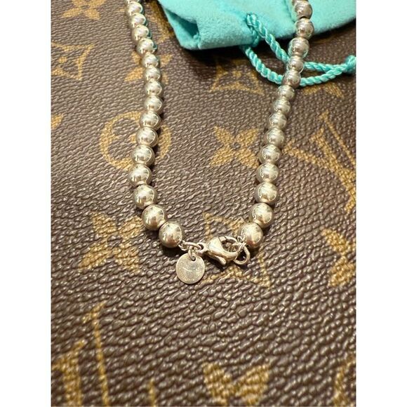 TIFFANY & CO. STERLING SILVER 925 GRADUATED BEAD BALL NECKLACE 16" - Picture 7 of 9
